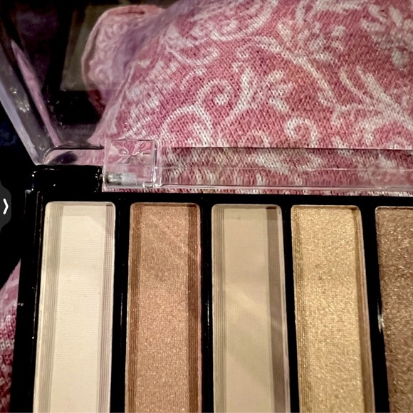 Eyeshadow palette - Picture 6 of 9